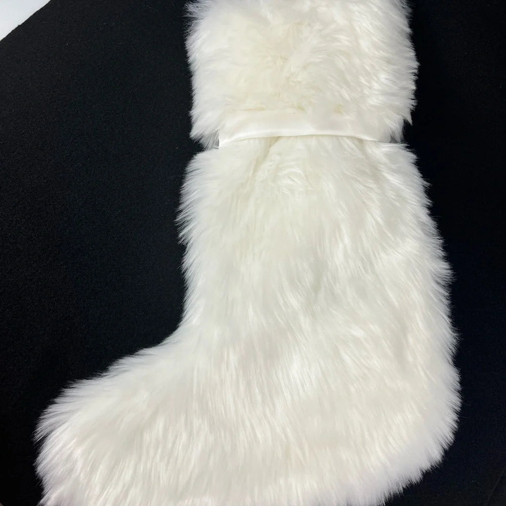 Nicole Miller Home Faux Fur Stocking White Ivory RN 75343